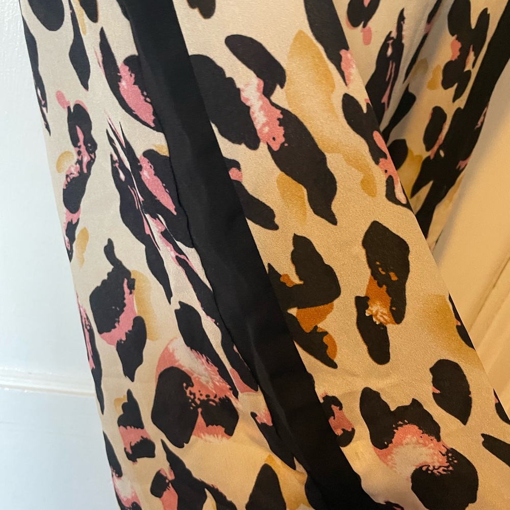 Leopard Print Tunic dress - Picture 3 of 8